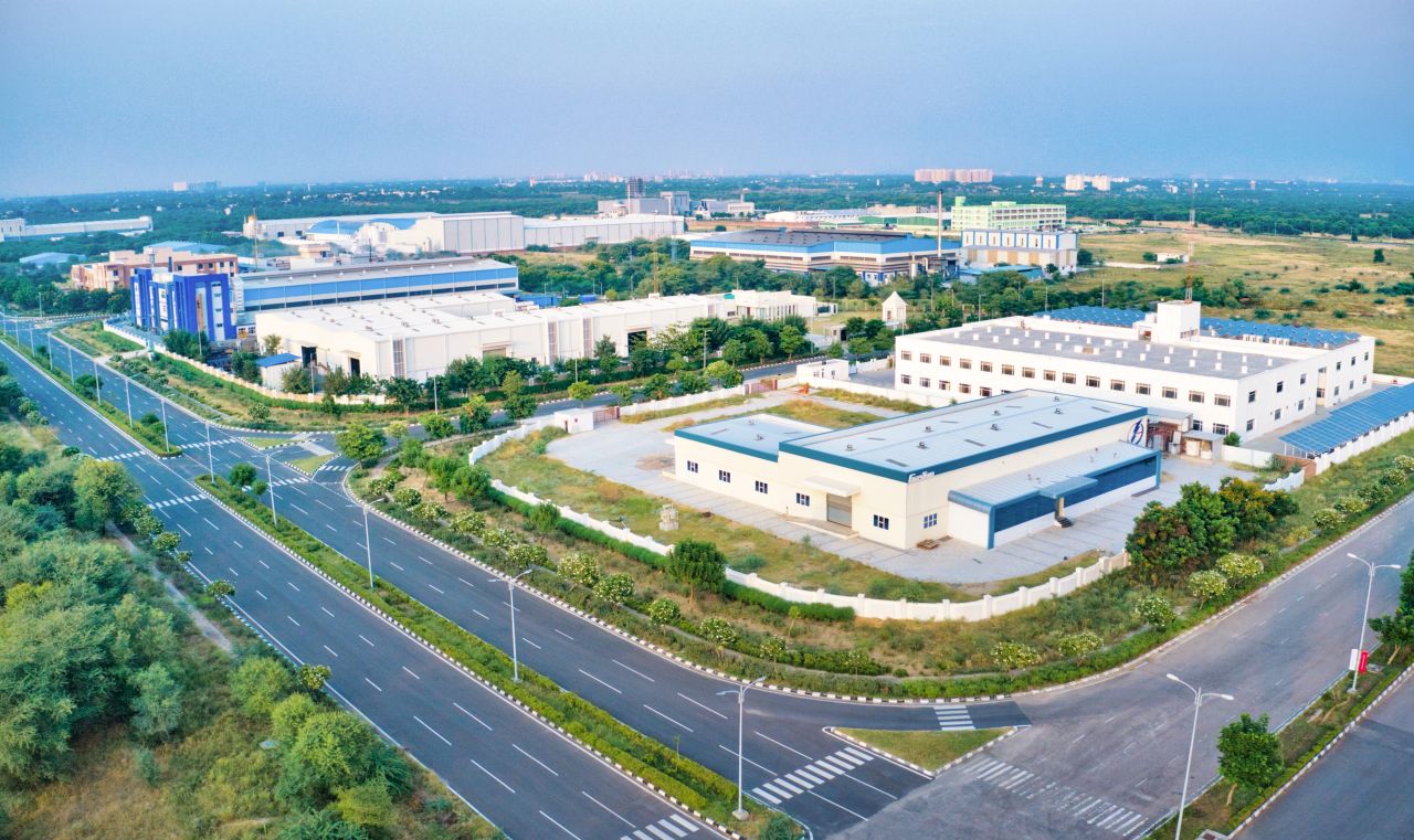 Prime Plot In Mahindra SEZ